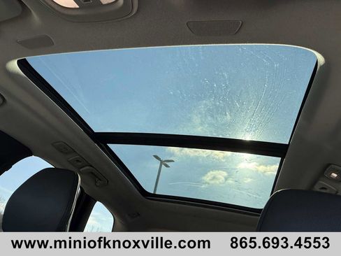 Used 2024 Volvo XC60 B5 Plus image 25