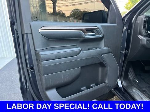 Used 2023 Chevrolet Silverado 1500 RST AWD/4WD image 5