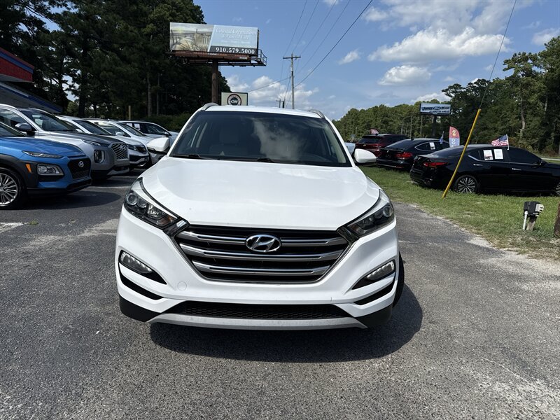 Used 2017 Hyundai Tucson Limited FWD image 2