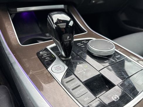 Used 2022 BMW X5 xDrive40i w/ Premium Package AWD/4WD image 14