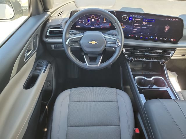 Certified 2026 Chevrolet Traverse LT w/ Driver Confidence Package FWD image 8