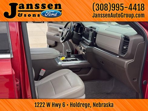 Used 2023 Chevrolet Silverado 1500 LTZ w/ Technology Package AWD/4WD image 18