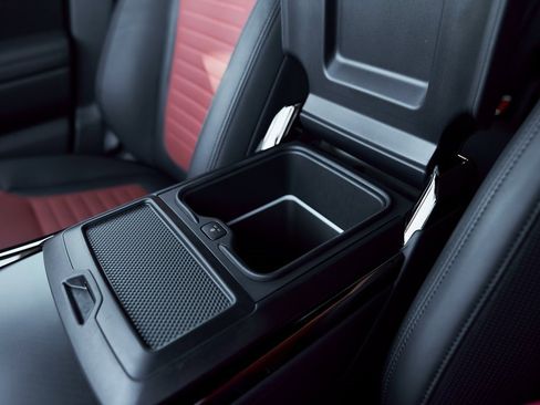 Used 2025 Land Rover Range Rover Sport SV Edition Two image 61