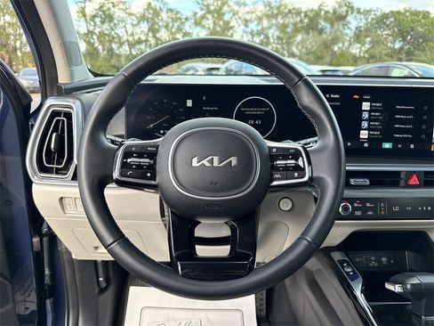 Used 2024 Kia Sorento SX image 45