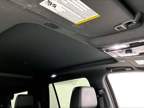 Used 2021 Chevrolet Tahoe Z71 w/ Z71 Signature Package AWD/4WD image 21