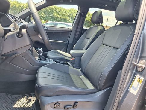 Used 2023 Volkswagen Tiguan SE R-Line FWD image 14