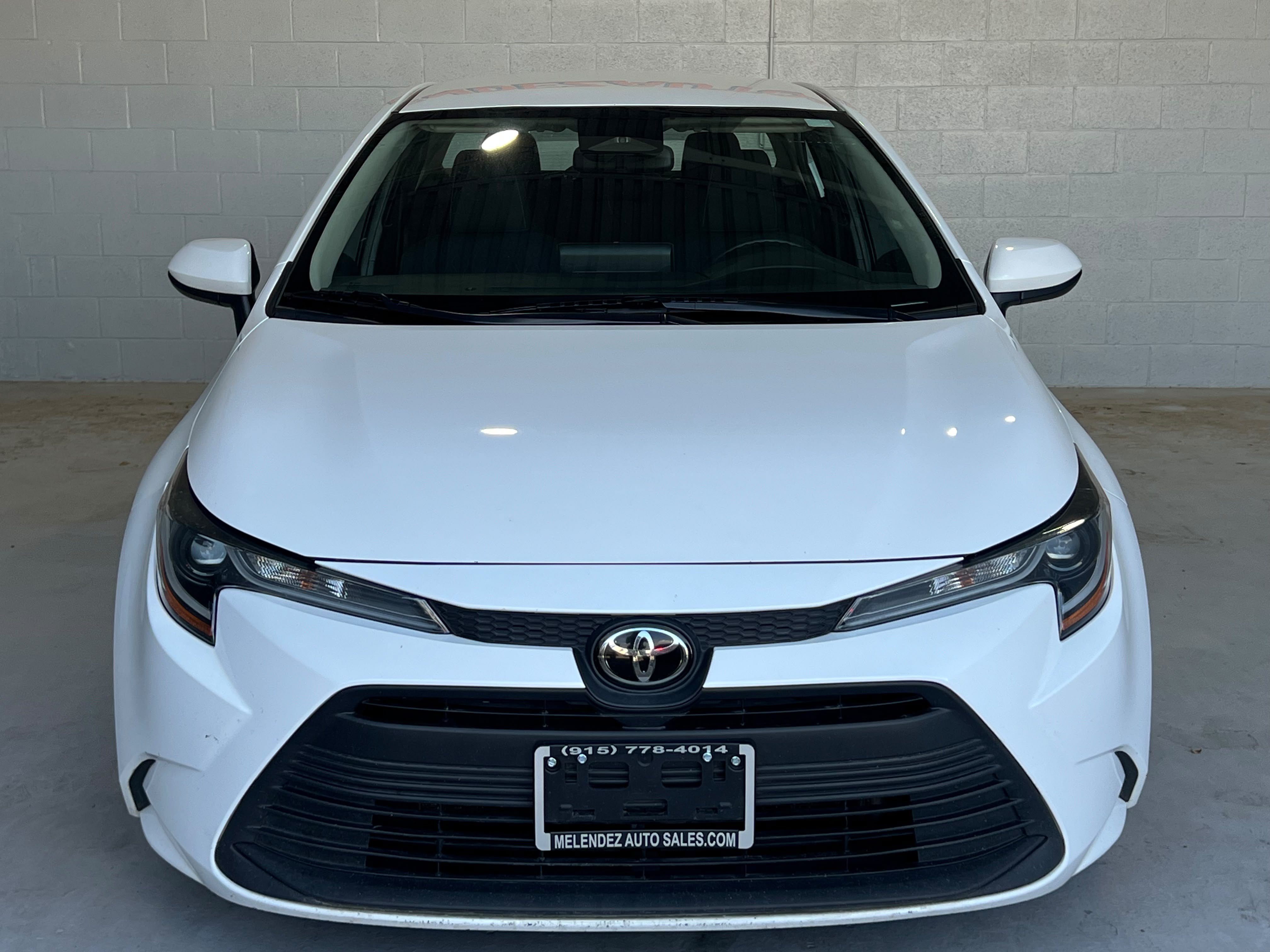 Used 2023 Toyota Corolla LE w/ LE Convenience Package FWD image 8