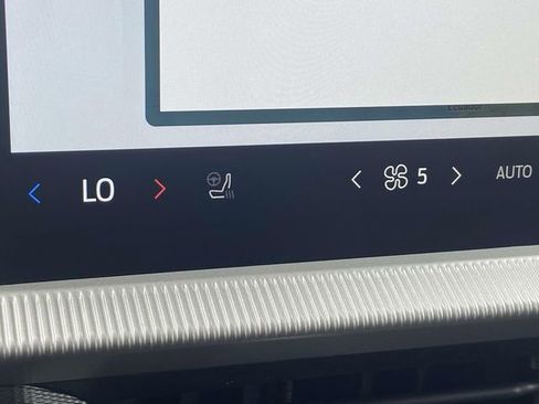 New 2026 Ford Explorer ST-Line w/ ST-Line Street Pack image 19