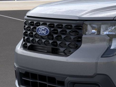 New 2026 Ford Maverick XLT w/ XLT Luxury Package FWD image 18
