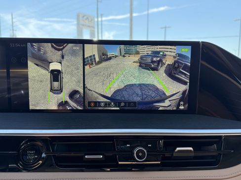 Certified 2025 INFINITI QX80 Sensory image 23