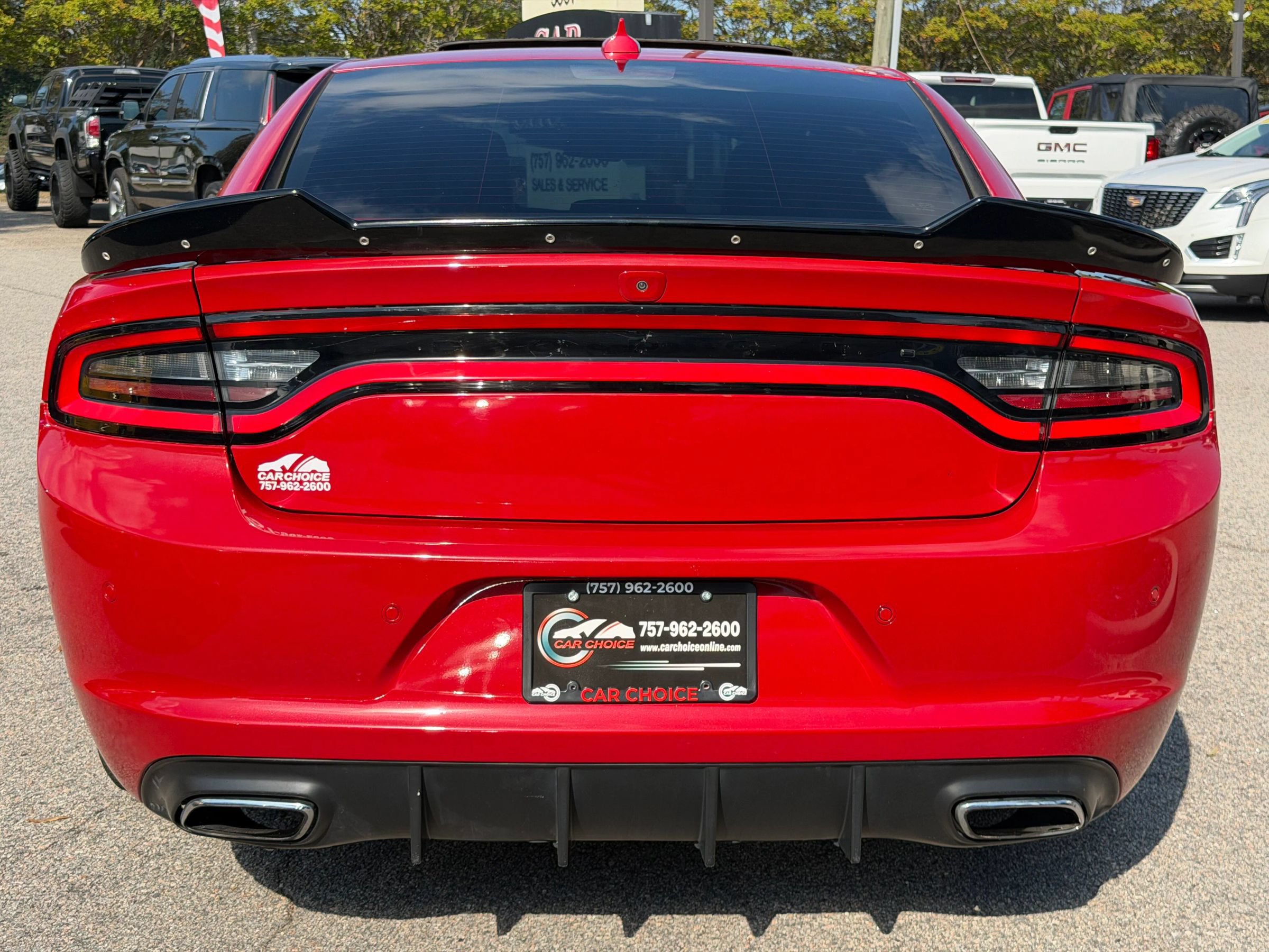 Used 2016 Dodge Charger R/T RWD image 9