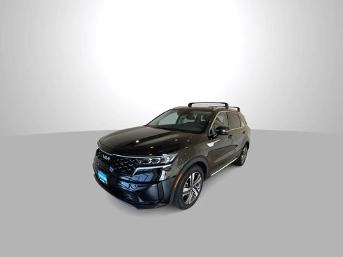 Used 2022 Kia Sorento SX w/ Panoramic Sunroof Package AWD/4WD image 4