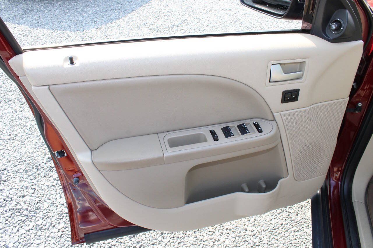 Used 2006 Ford Five Hundred Limited AWD/4WD image 19