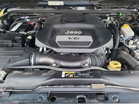 Used 2017 Jeep Wrangler Unlimited Rubicon image 27