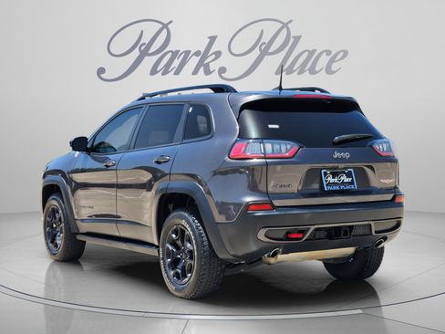 Used 2022 Jeep Cherokee Trailhawk w/ Sun, Sound & Nav Group AWD/4WD image 3