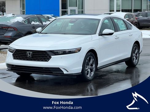 New 2025 Honda Accord EX-L image 1