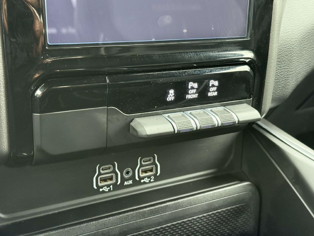Used 2026 RAM 1500 Laramie AWD/4WD image 28