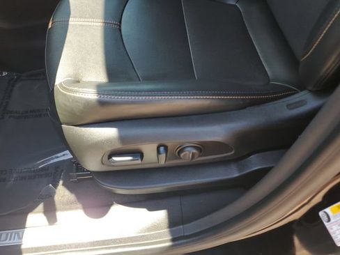 Used 2024 Chevrolet Equinox Premier AWD/4WD image 20