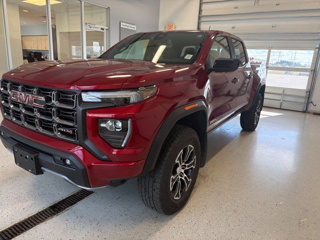 Used 2025 GMC Canyon AT4 AWD/4WD image 5