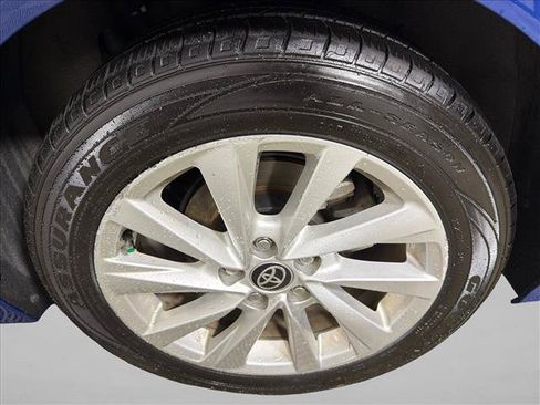 Used 2024 Toyota Camry LE FWD image 19