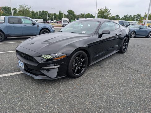 Certified 2020 Ford Mustang Coupe w/ Equipment Group 101A RWD image 7