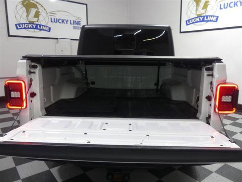 Used 2021 Jeep Gladiator Overland w/ Popular Equipment Package image 9