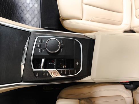 Used 2024 BMW 430i Coupe w/ Premium Package image 20