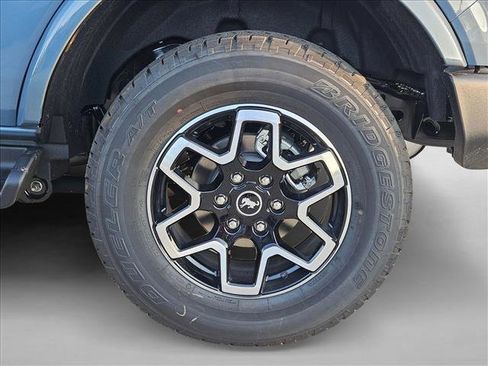 New 2025 Ford Bronco Outer Banks image 10