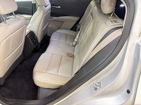 Used 2020 Cadillac XT4 Premium Luxury FWD image 15