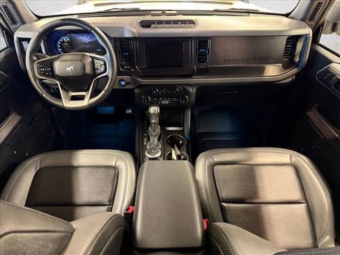 Certified 2022 Ford Bronco Black Diamond w/ Sasquatch Package image 19