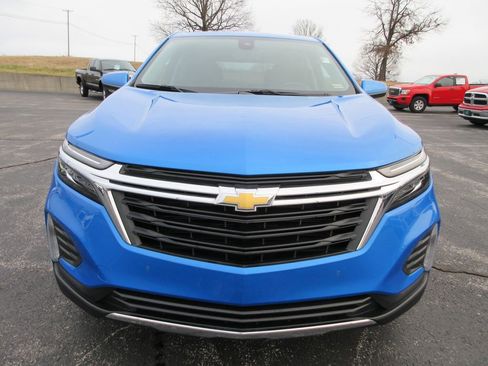 Used 2024 Chevrolet Equinox LT w/ LPO, Floor Liner Package image 8