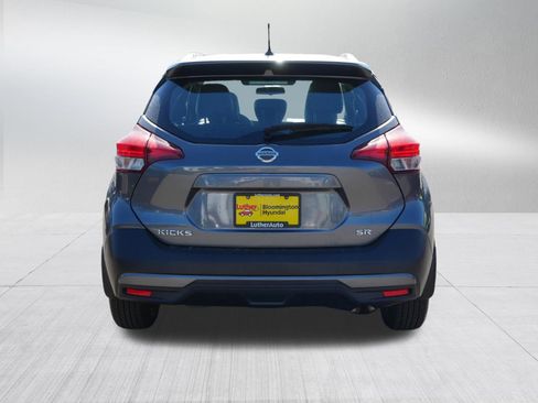 Used 2019 Nissan Kicks SR w/ SR Premium Package FWD image 6