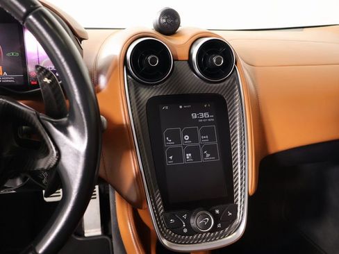 Used 2017 McLaren 570S image 6