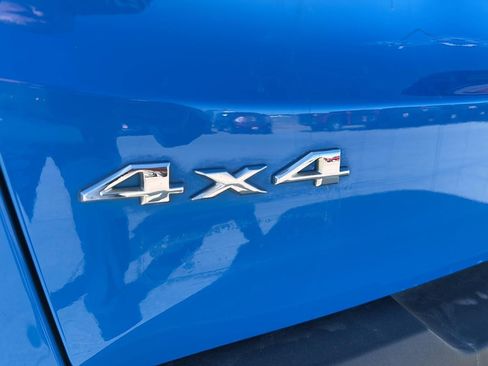 Used 2015 Jeep Renegade Latitude w/ Popular Equipment Group image 12