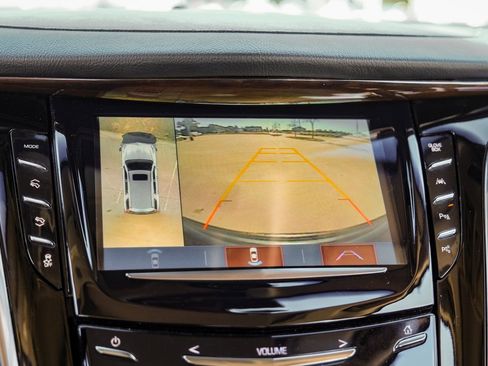 Used 2018 Cadillac Escalade Luxury image 22