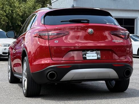 Used 2018 Alfa Romeo Stelvio Ti AWD/4WD image 3