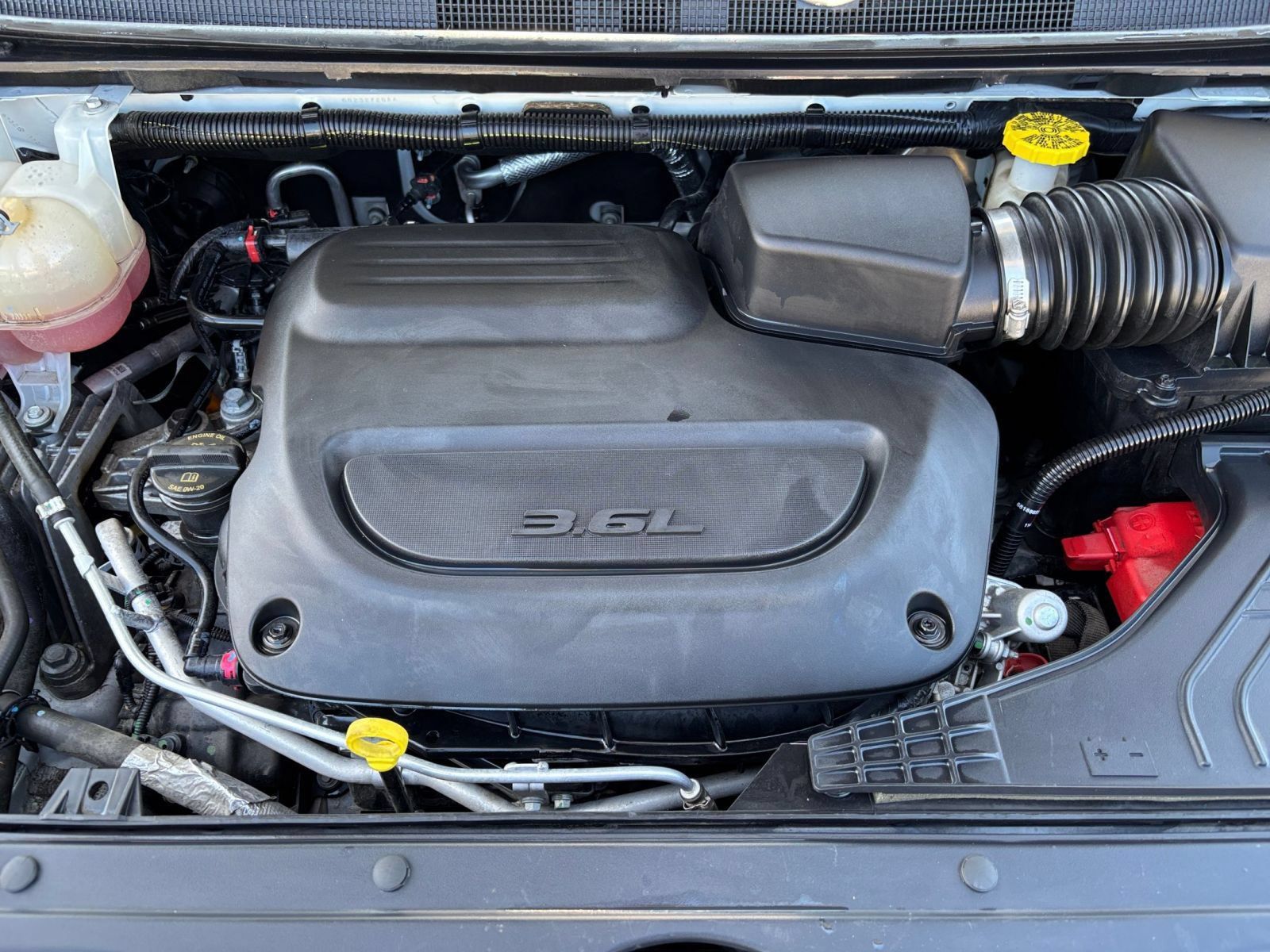 Used 2023 Chrysler Voyager LX FWD image 34