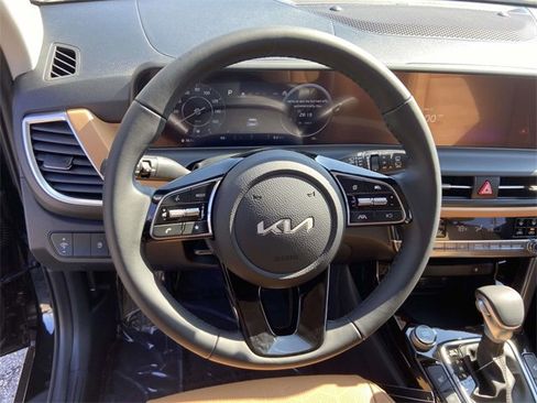 New 2026 Kia Seltos EX image 14