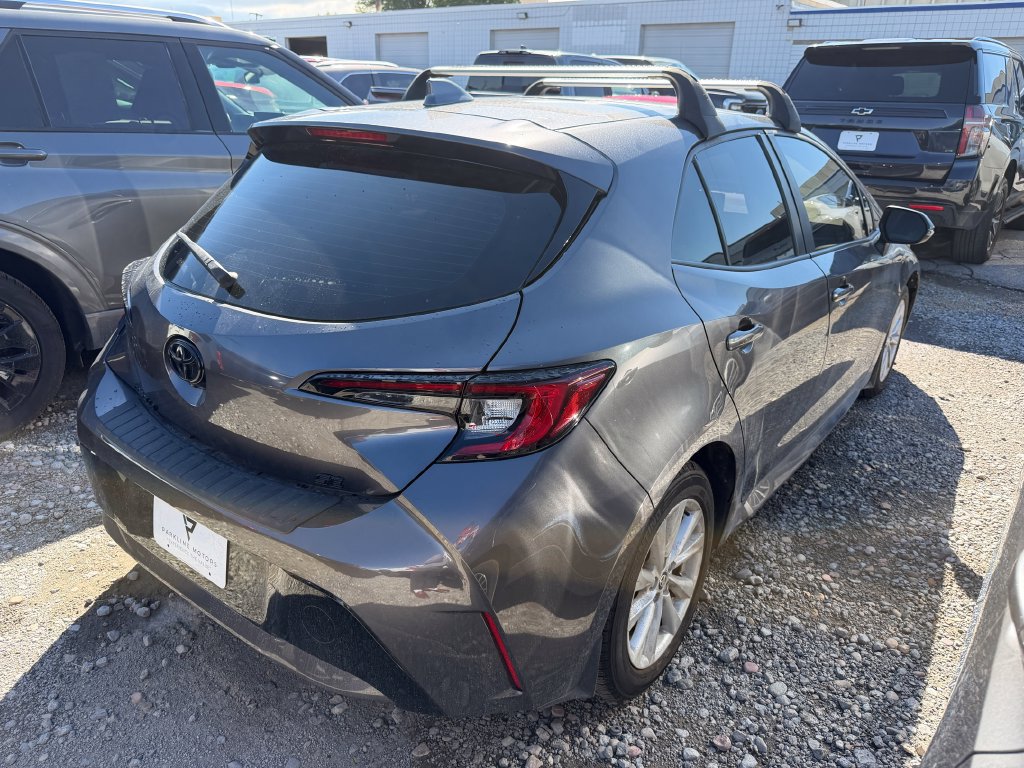 Used 2024 Toyota Corolla SE w/ SE Package FWD image 5