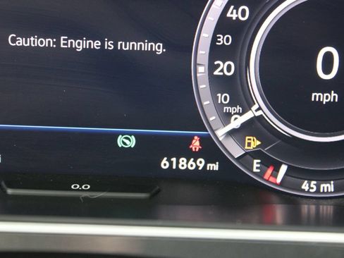 Used 2019 Volkswagen Tiguan SEL FWD image 32