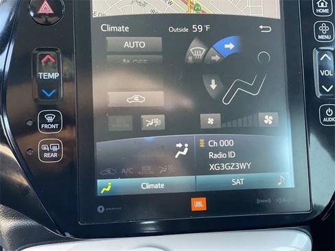 Used 2017 Toyota Prius Prime Advanced image 12