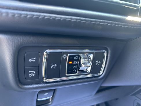 Used 2022 Lincoln Nautilus Reserve w/ Equipment Group 201A image 17