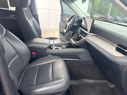 Certified 2025 Ford Explorer Active w/ Active Comfort Package RWD image 30