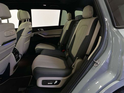 Certified 2026 BMW X7 xDrive40i image 10