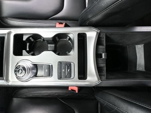 Used 2024 Ford Edge Titanium AWD/4WD image 34