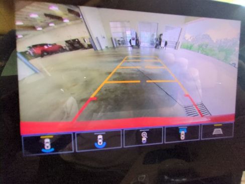 Used 2022 Chevrolet Corvette Stingray Premium Conv w/ Z51 Performance Package RWD image 9