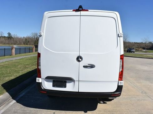 Used 2019 Mercedes-Benz Sprinter 144 image 5