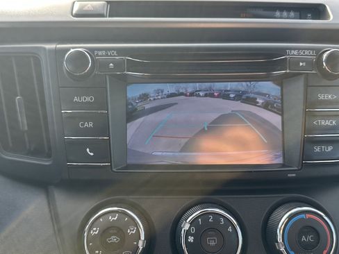 Used 2018 Toyota RAV4 LE image 26