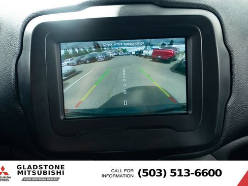Used 2019 Jeep Renegade Altitude w/ Quick Order Package 2XM FWD image 16