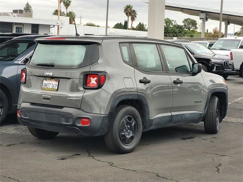 Certified 2019 Jeep Renegade Sport image 4